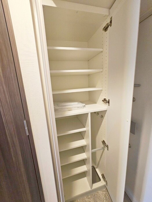 物件内観写真18　(靴箱)