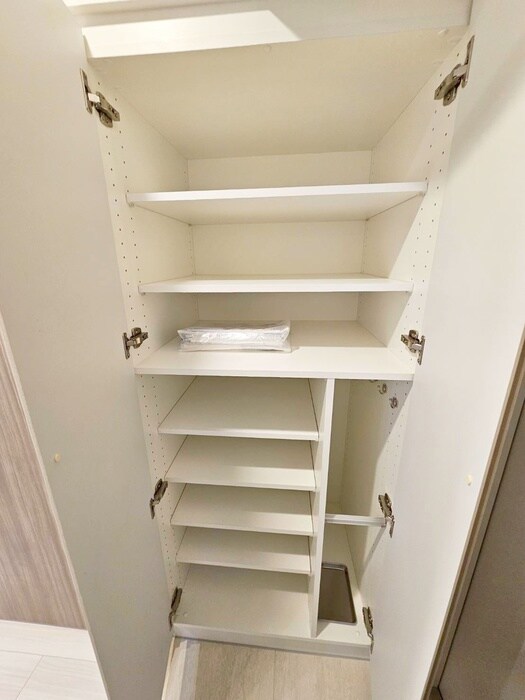物件内観写真18　(靴箱)