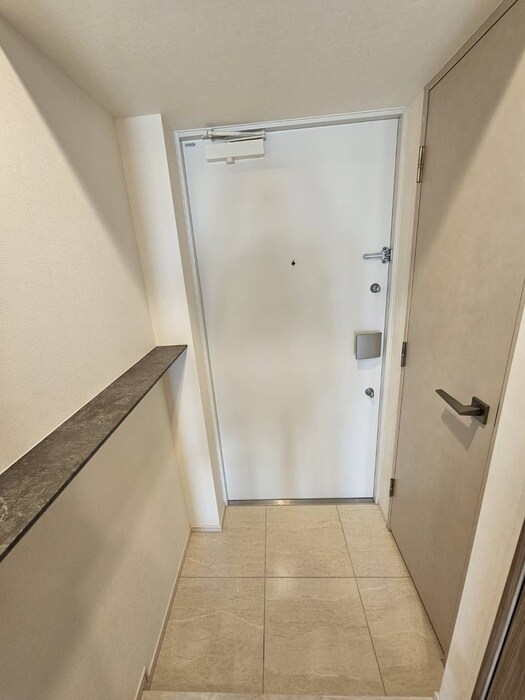 物件内観写真20　(玄関)