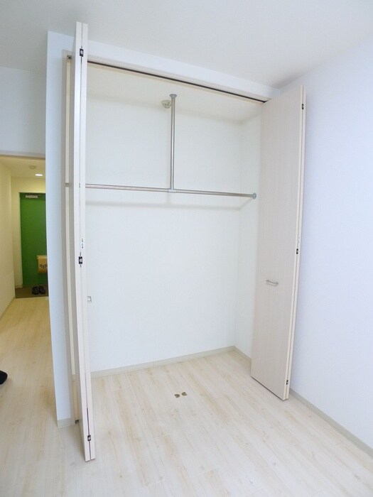 物件内観写真10　(収納)