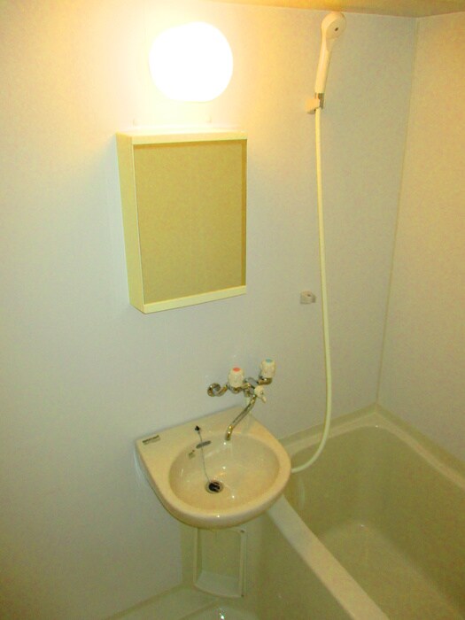 物件内観写真13　(バス／シャワールーム等)