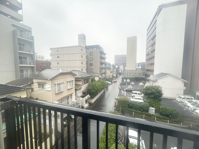 物件内観写真21　(室内からの展望)