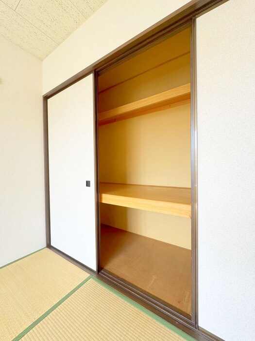 物件内観写真12　(収納)
