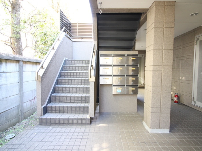 物件外観写真4　(建物設備)