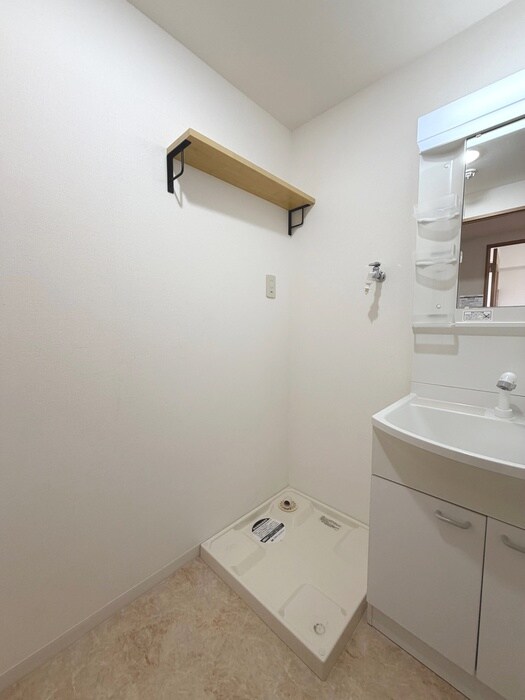 物件内観写真15　(洗濯機置場)