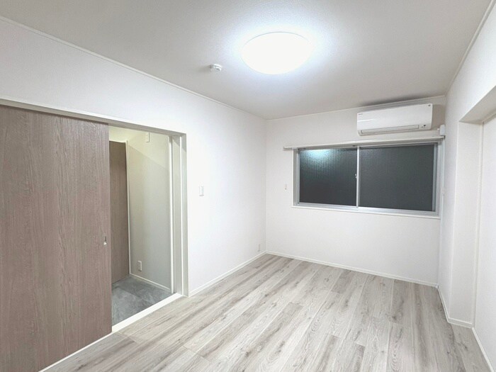 物件内観写真6　(居室)