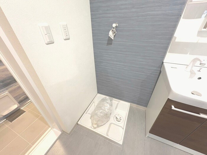 物件内観写真11　(洗濯機置場)