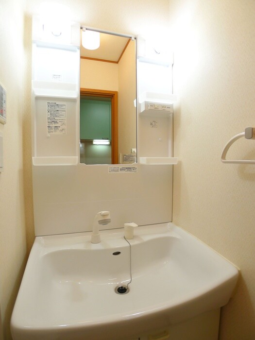 物件内観写真13　(洗濯機置場)