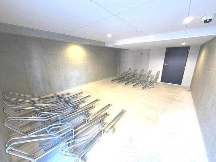 物件外観写真6　(駐輪場)