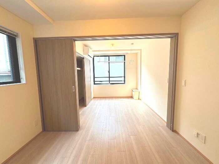 物件内観写真10　(居室)