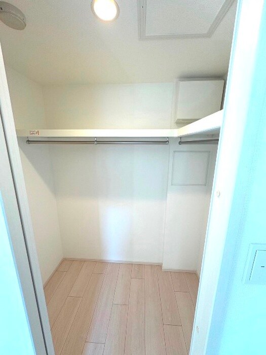 物件内観写真11　(収納)