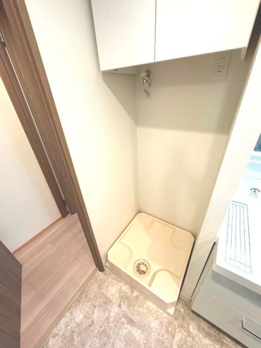 物件内観写真15　(洗濯機置場)