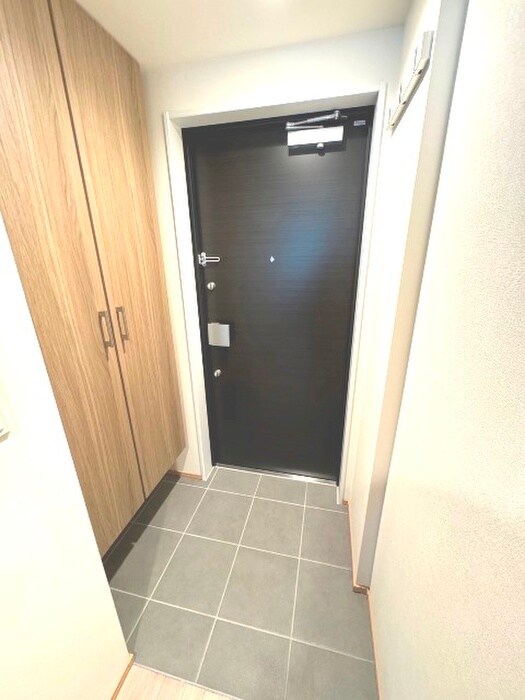 物件内観写真17　(玄関)