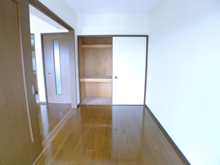 物件内観写真11　(収納)