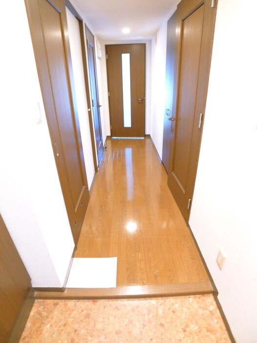 物件内観写真20　(玄関)