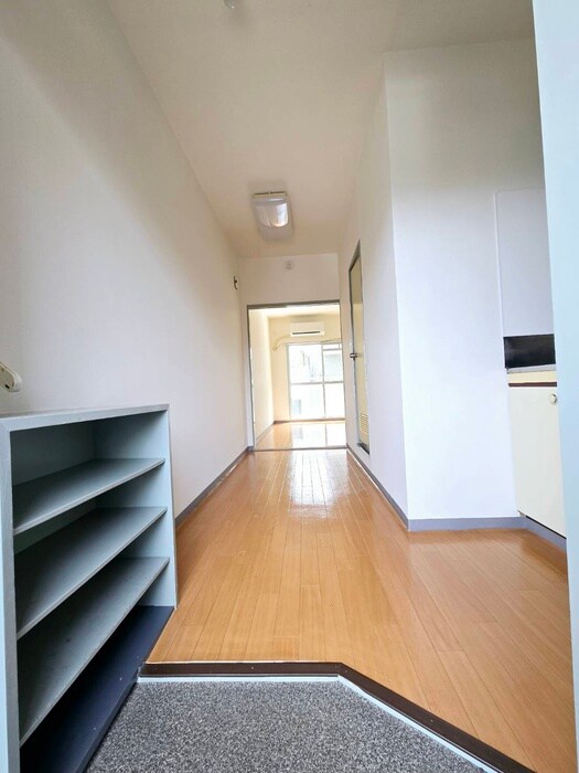 物件内観写真15　(靴箱)