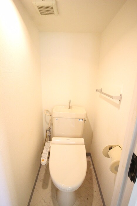 物件内観写真14　(トイレ)