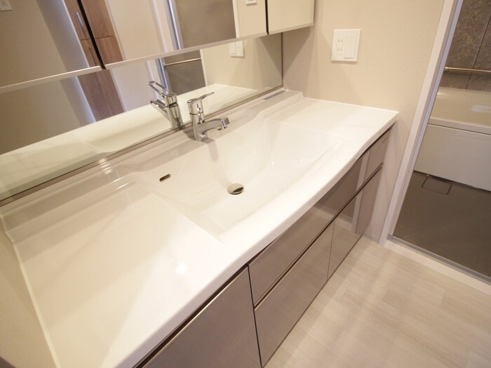 物件内観写真10　(洗面)