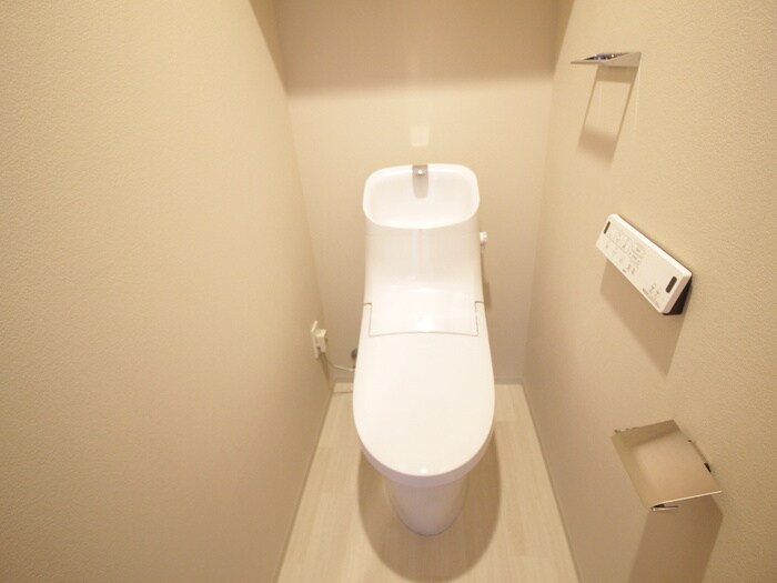 物件内観写真11　(トイレ)