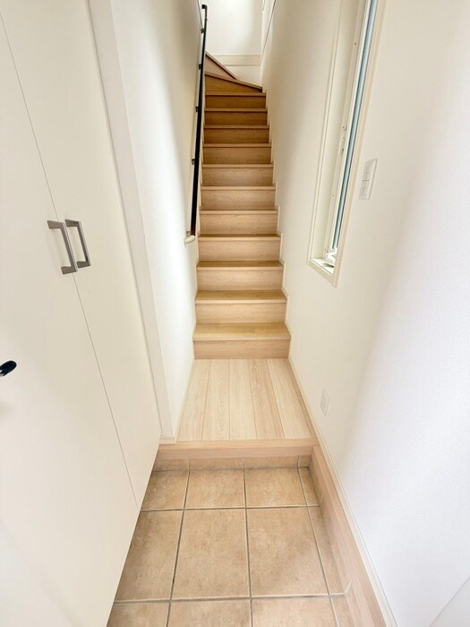 物件内観写真22　(玄関)