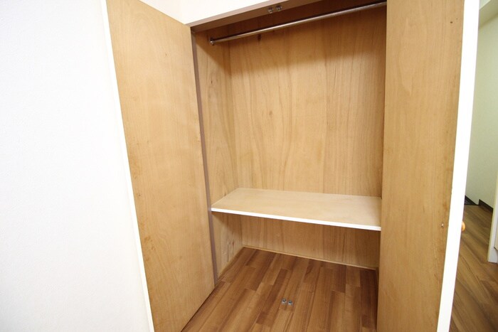 物件内観写真12　(収納)