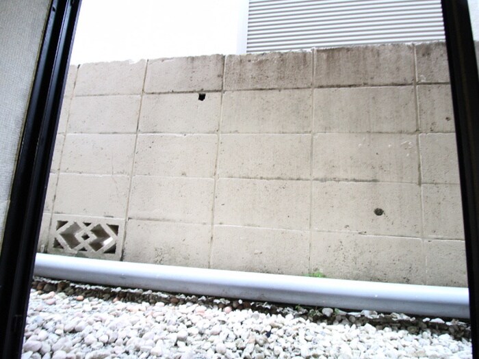 物件内観写真15　(室内からの展望)