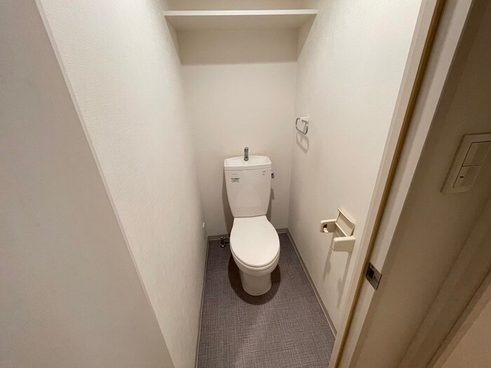 物件内観写真14　(トイレ)