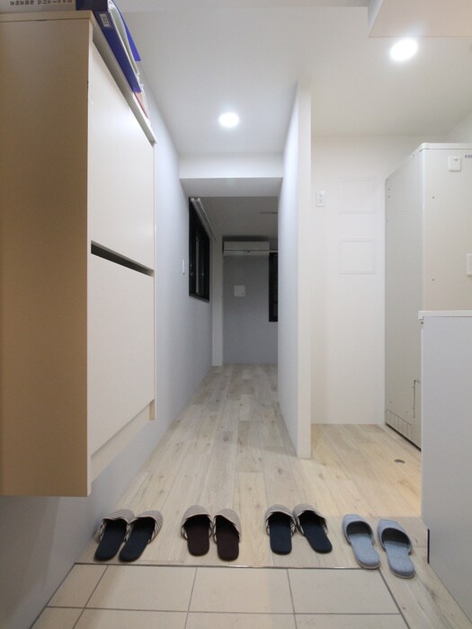 物件内観写真18　(玄関)