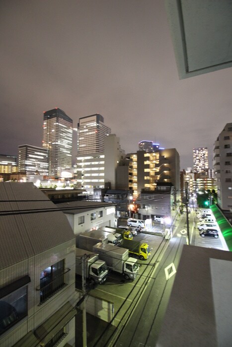 物件内観写真20　(室内からの展望)