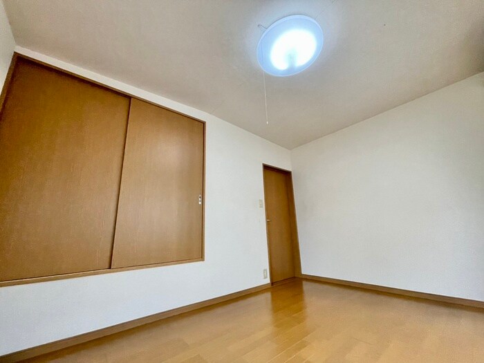 物件内観写真5　(居室)