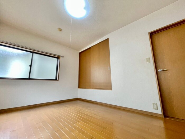 物件内観写真6　(居室)