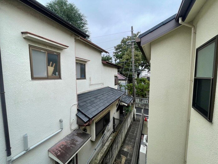 物件内観写真13　(室内からの展望)