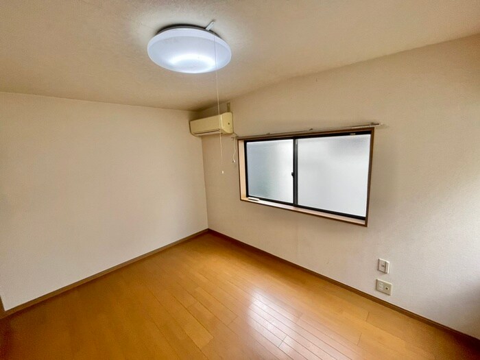 物件内観写真15　(居室)