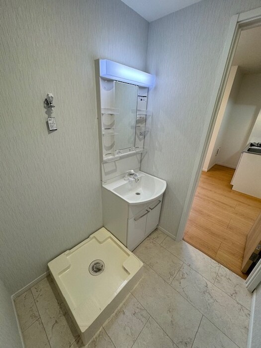 物件内観写真9　(洗濯機置場)