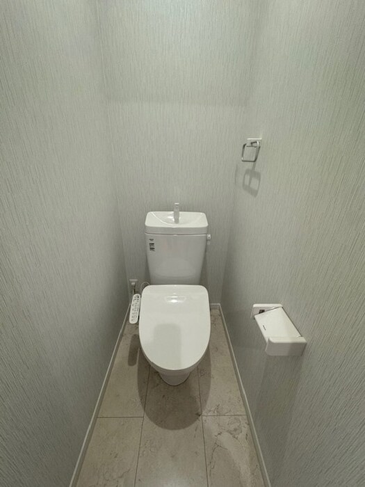 物件内観写真13　(トイレ)