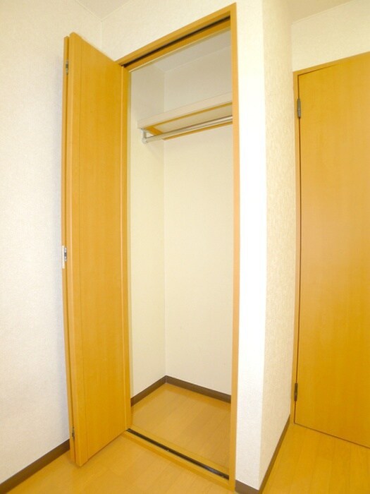 物件内観写真13　(収納)