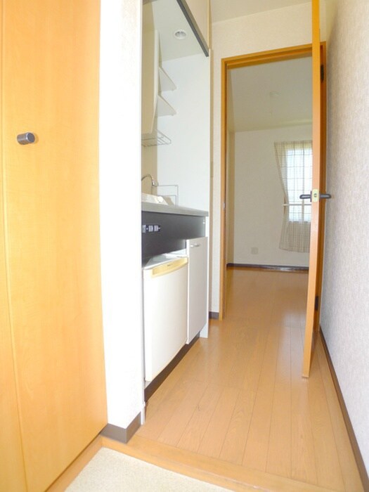 物件内観写真17　(廊下)