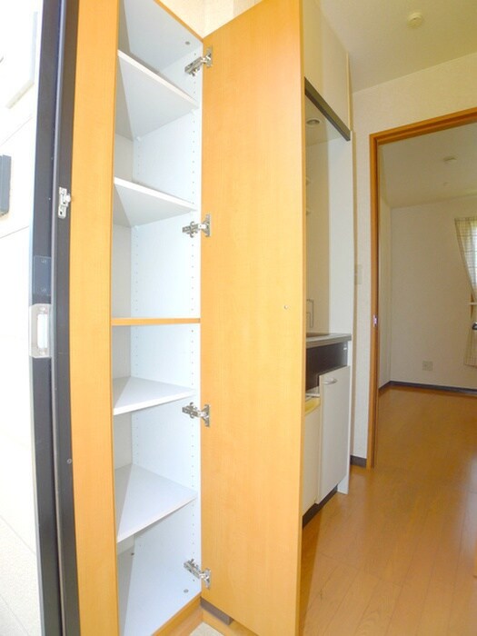 物件内観写真18　(靴箱)