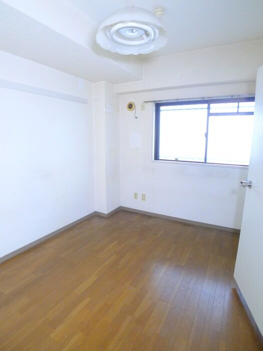 物件内観写真11　(居室)