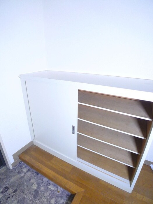 物件内観写真15　(靴箱)