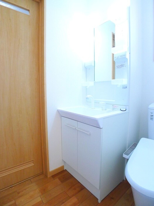 物件内観写真11　(洗面)