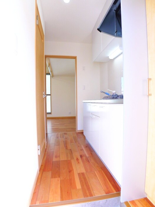 物件内観写真13　(玄関)