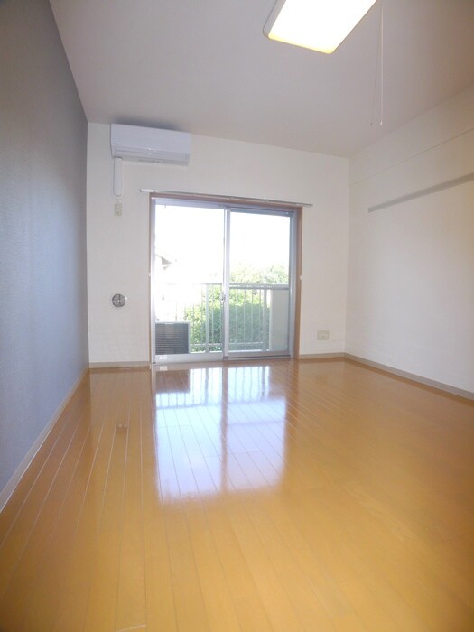 物件内観写真11　(居室)