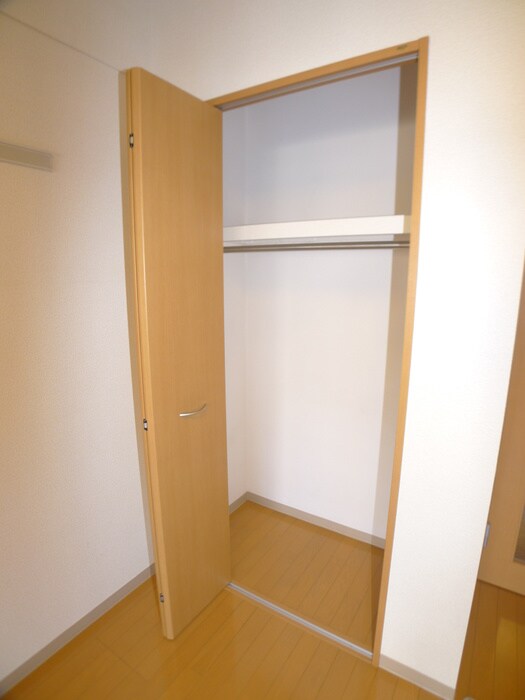 物件内観写真13　(収納)