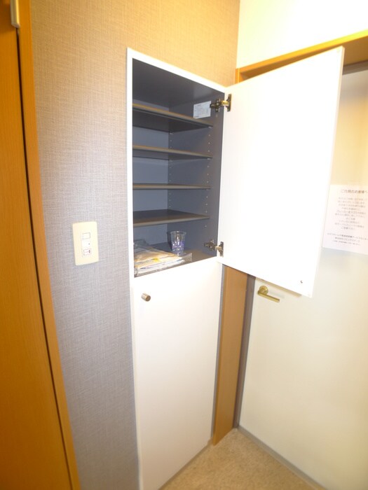 物件内観写真15　(靴箱)