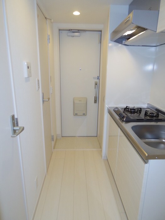 物件内観写真10　(玄関)