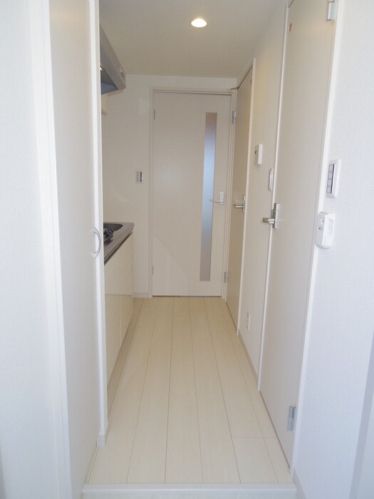 物件内観写真19　(廊下)