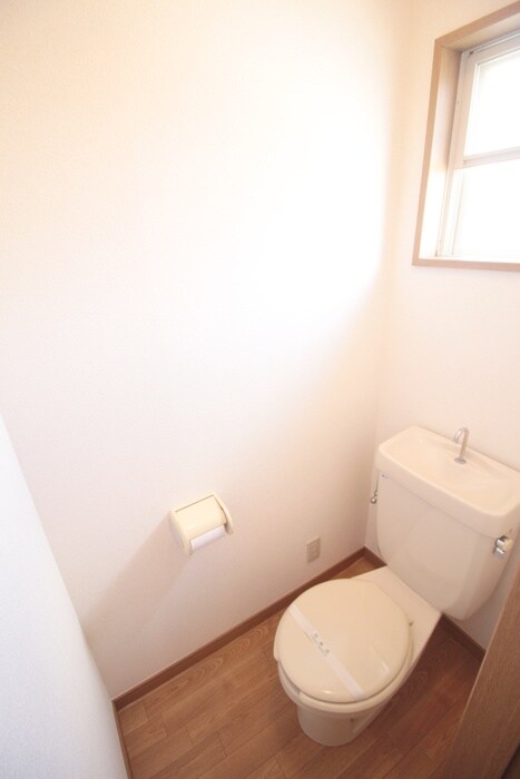物件内観写真13　(トイレ)