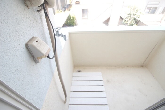 物件内観写真14　(洗濯機置場)