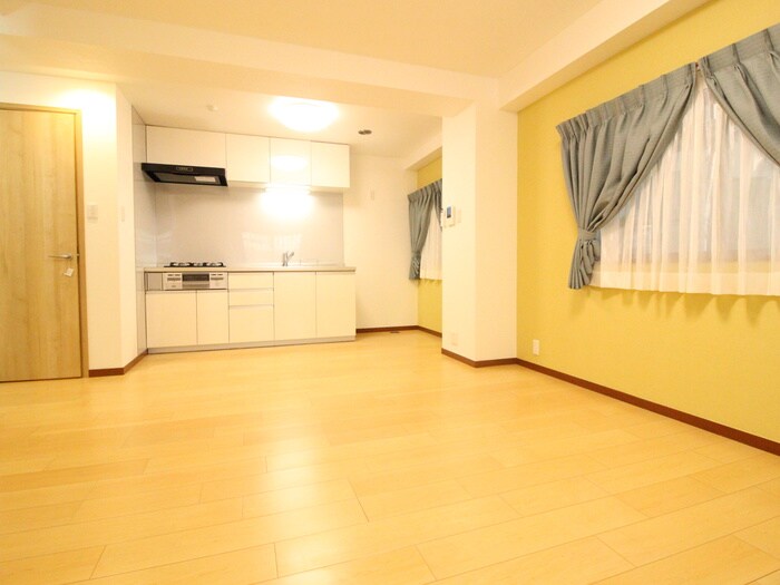 物件内観写真9　(居室)